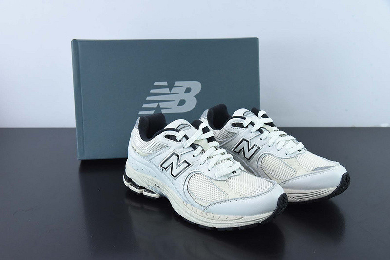 new balance sneaker