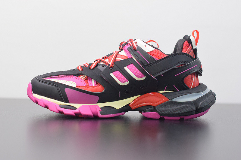 bc track sneaker