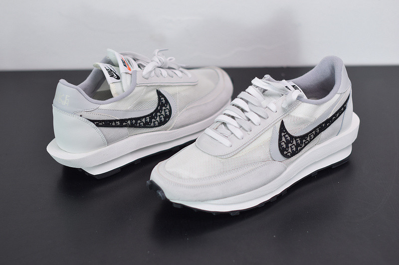 nike x sacai x dio*