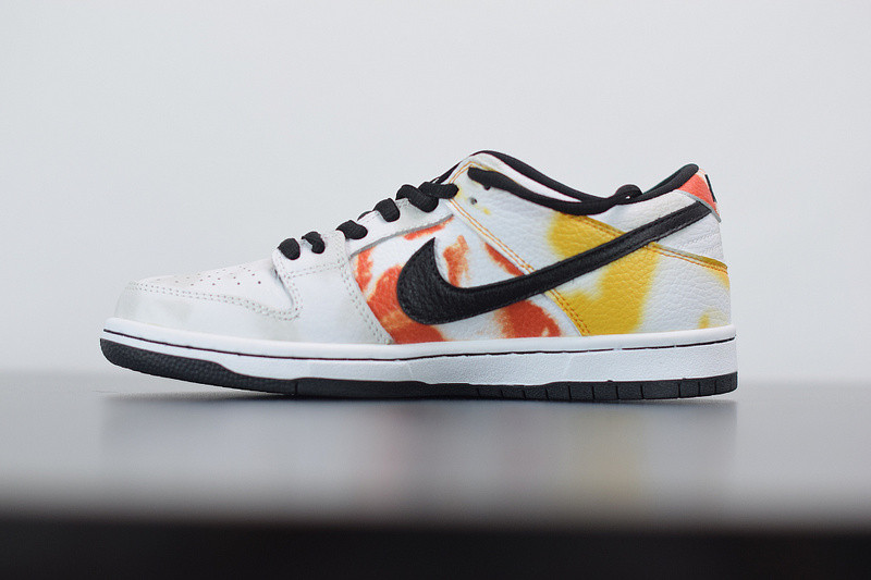 nike sb dunk low “raygun tie-dye” bq6832-101