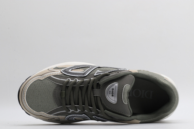 dio* sneaker