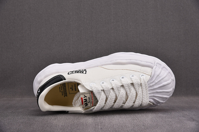 Ma*s*n mihara yasuhiro sneaker