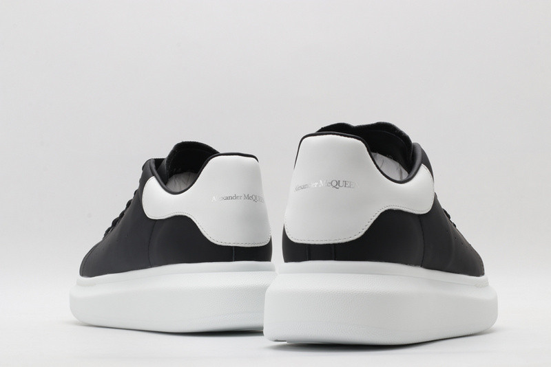 alexer mceen sneakers