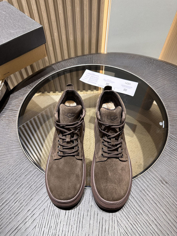 UGG