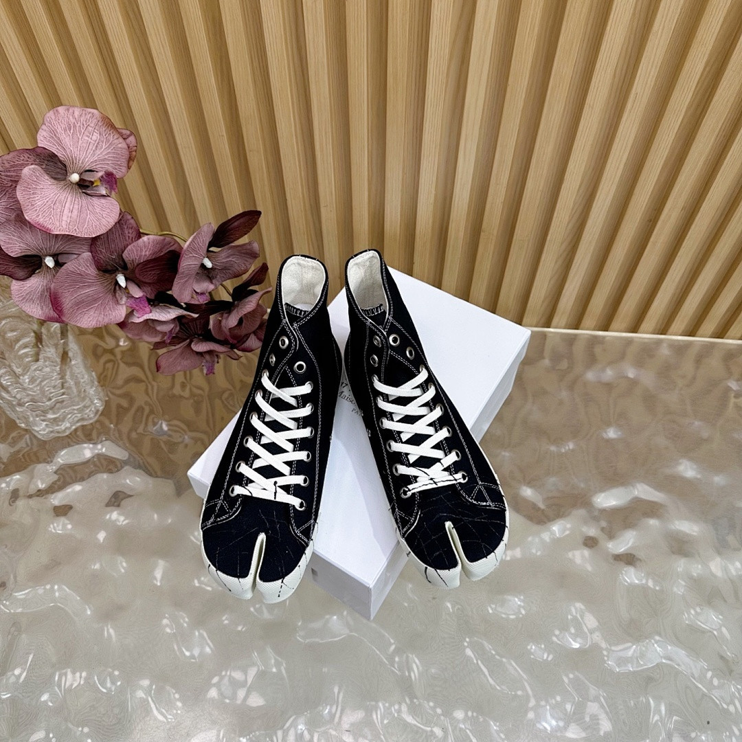 Ma1s0n Marg*e1a SNEAKER
