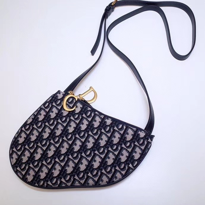 D10r bag