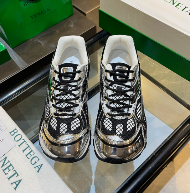 B0tt*ga Ven*ta Orbit Sneaker