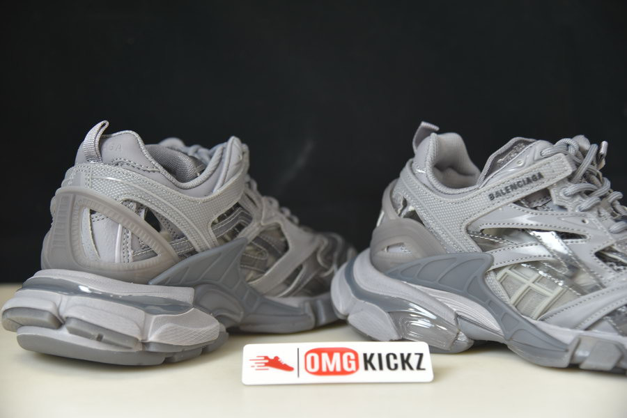 bc track sneaker