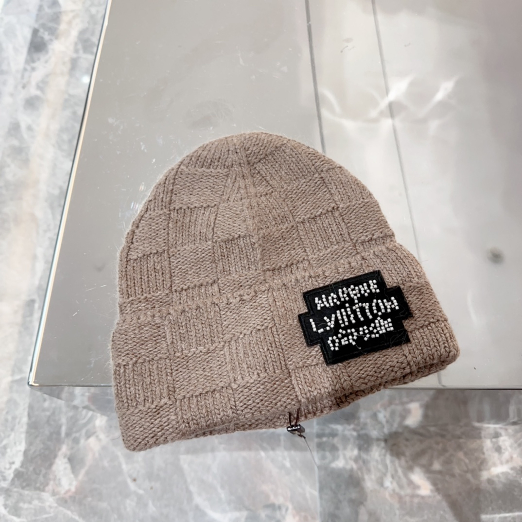 lvt Hat