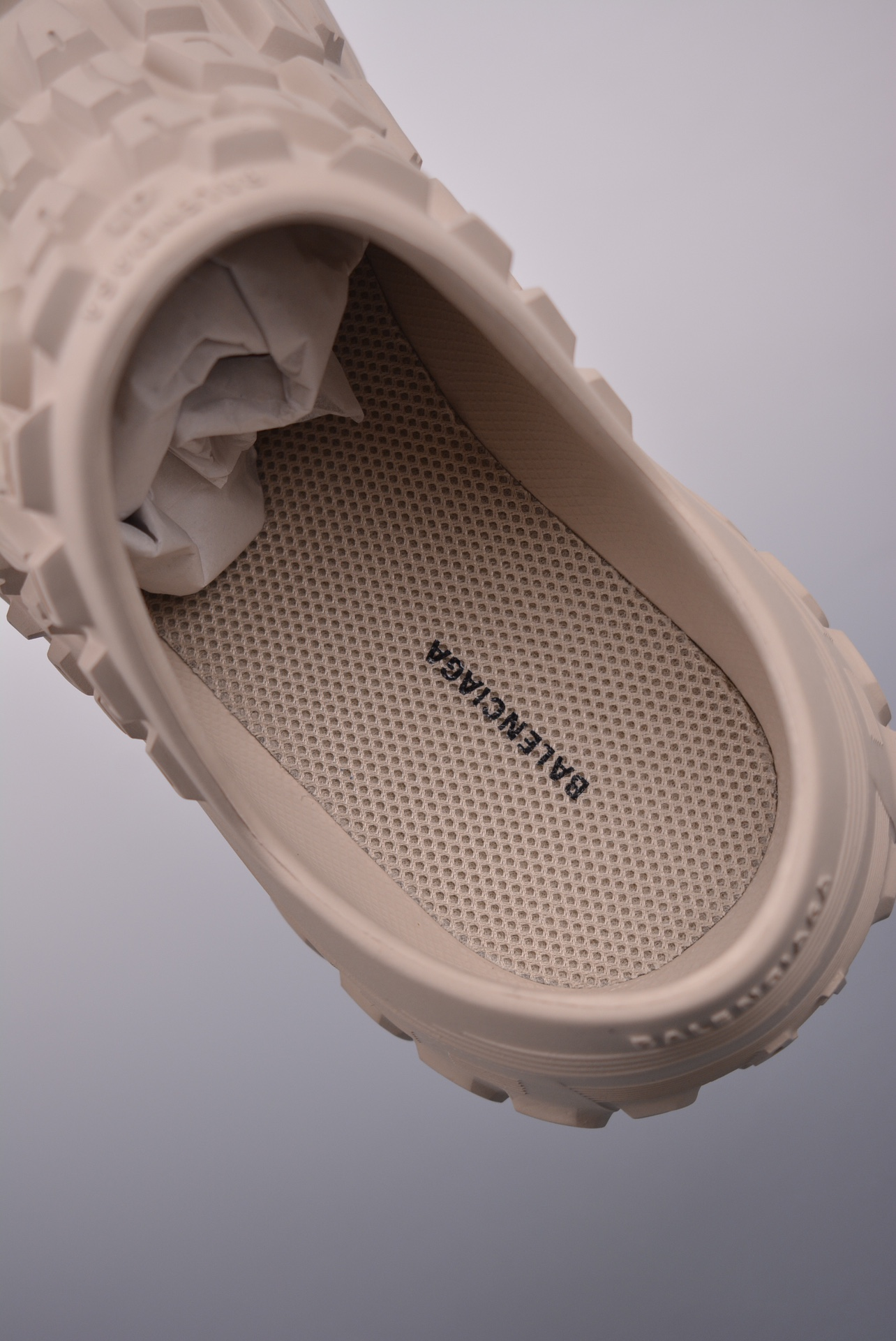 Ba*len*cia*ga defender slip-on clogs