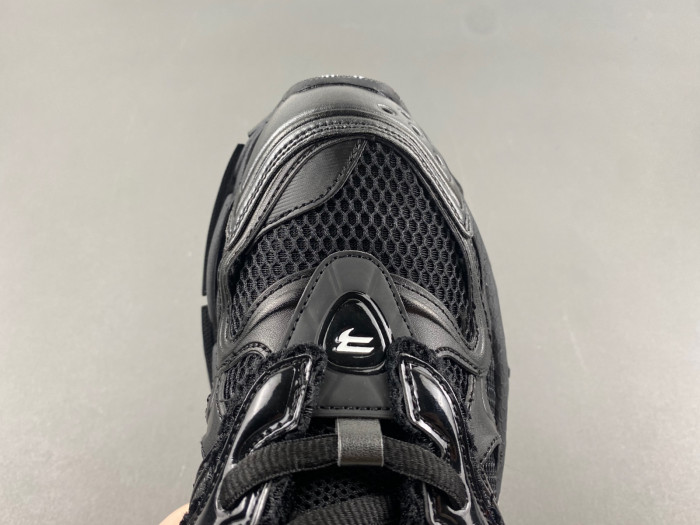 RUNNER SNEAKER RS108