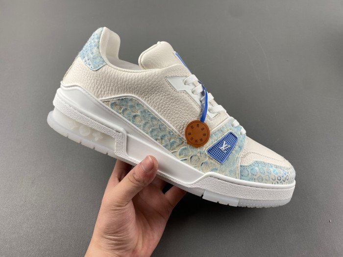 LV TRAINER SNEAKER LV-000559