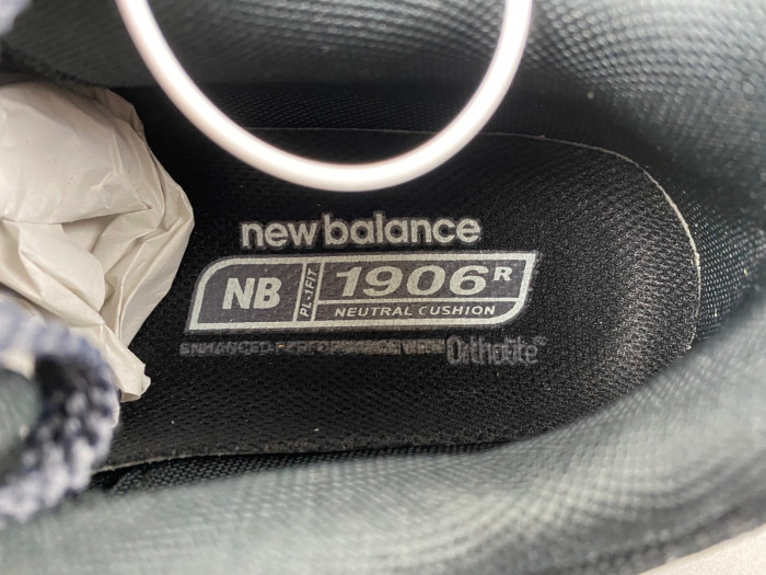 New Balance 1906R