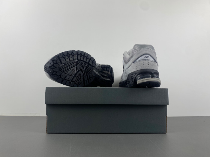 New Balance 2002R Big Kid 