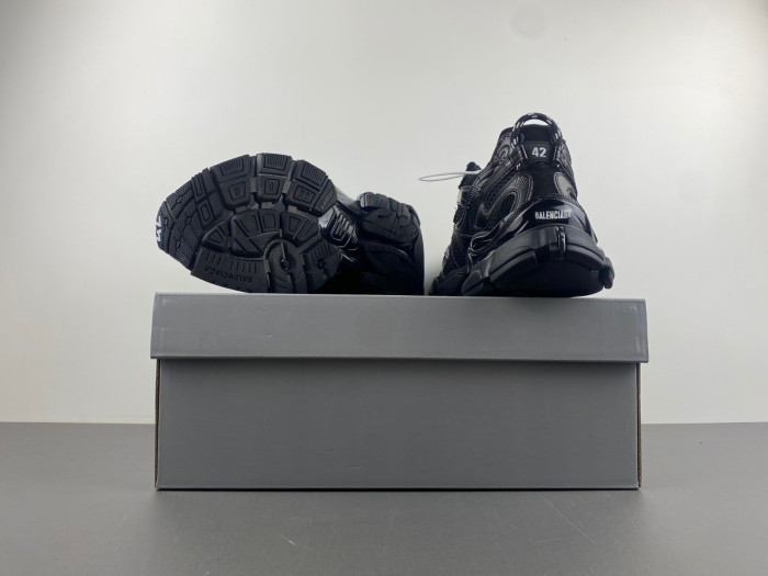 RUNNER SNEAKER RS108