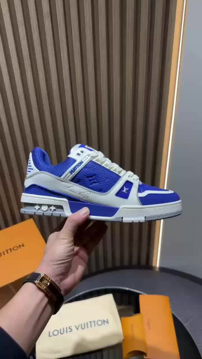 LV TRAINER SNEAKER LV-000598
