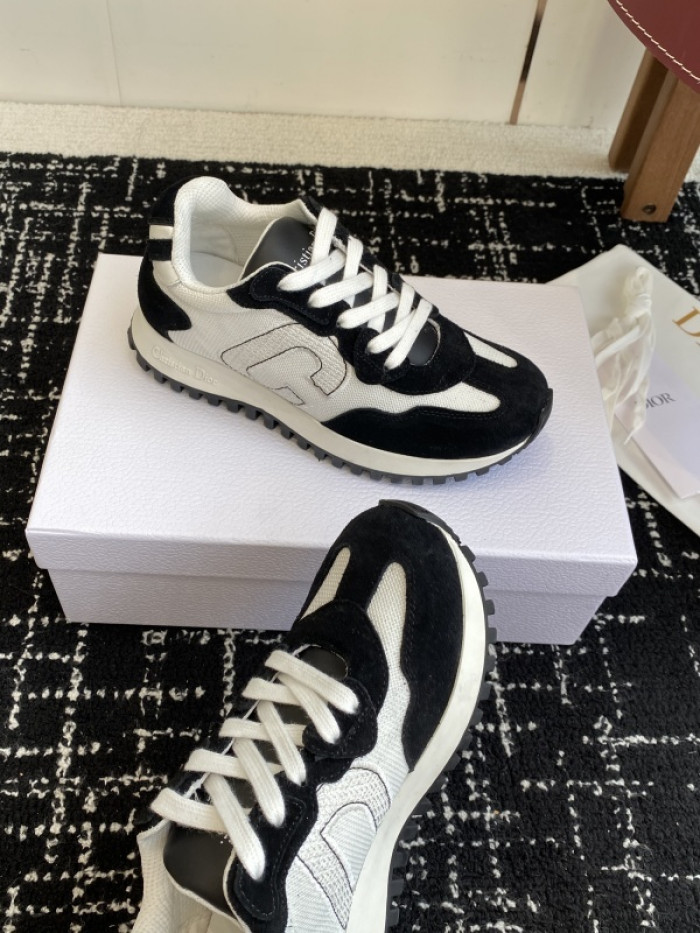 DIOR SNEAKERS