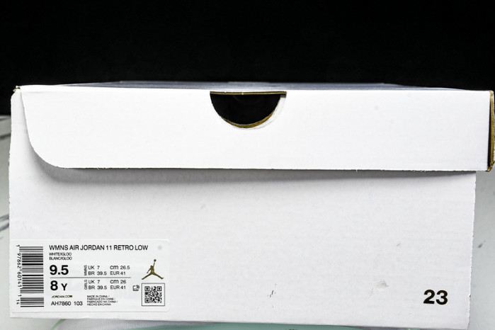 Wmns Air Jordan 11 Retro Low 