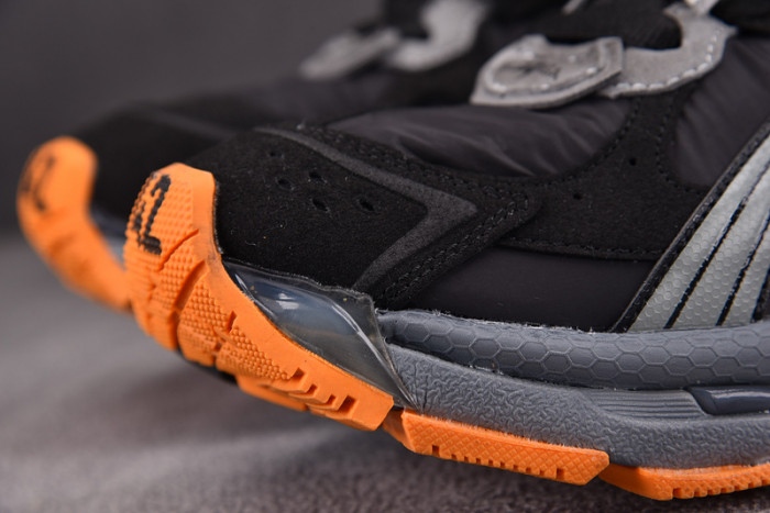 RUNNER SNEAKER RS057