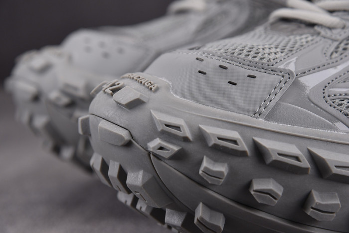 DEFENDER SNEAKER DS016