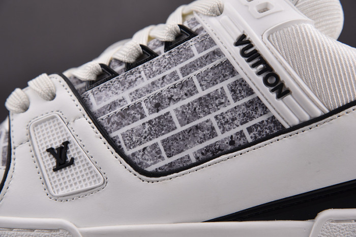 LV SNEAKER LV-000099