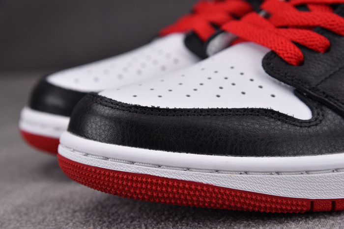 Jordan 1 Retro Low OG Black Toe (2023) CZ0790-106