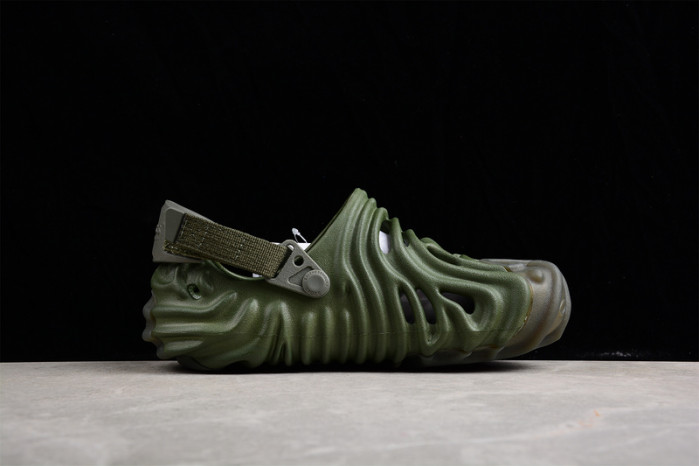 Cr*0*s x salehe bembury c00002