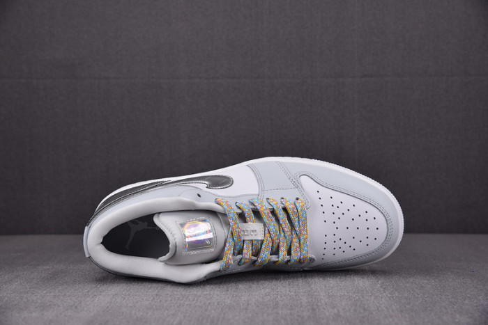 Jordan 1 Low SE Tear Away Silver DX6070-101