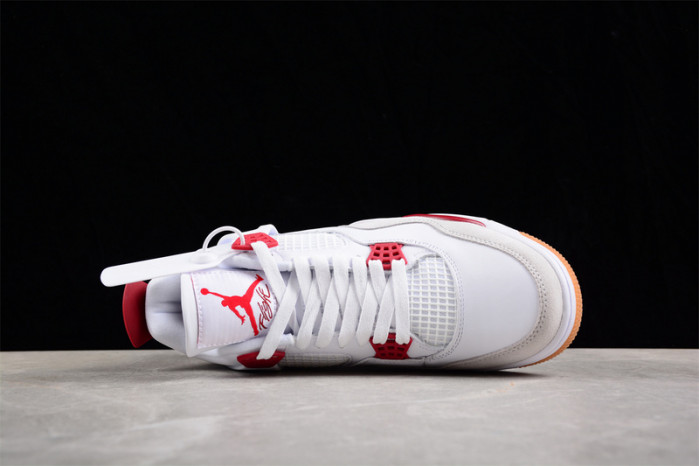 JORDAN 4 RETRO SB