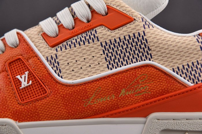 LV SNEAKER LV-000100