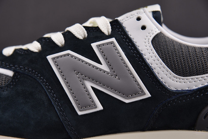 NEW BALANCE SNEAKER NB088