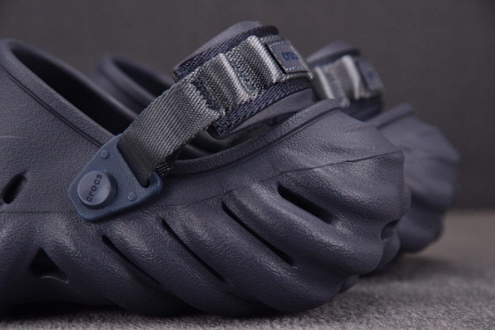 Cr*0*s x salehe bembury c00018