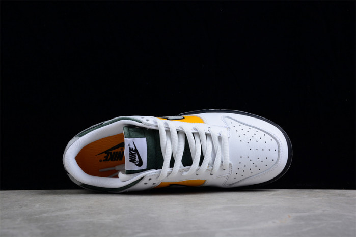 Nike SB Dunk Low "Kobe"