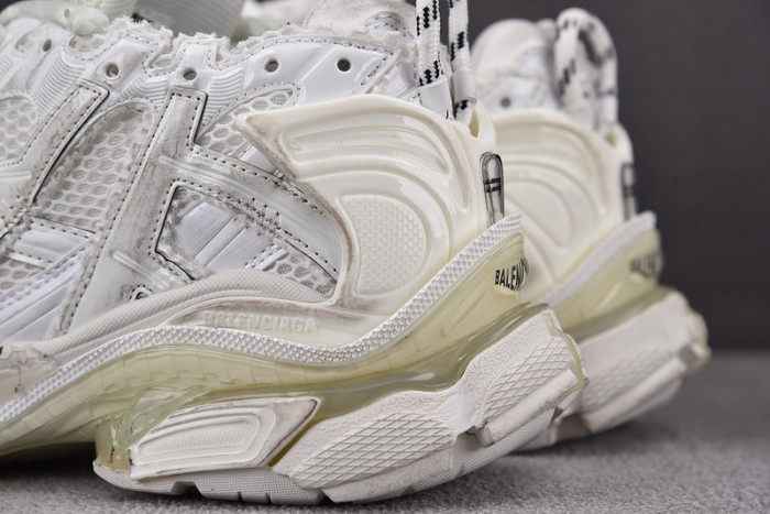 RUNNER SNEAKER RS022