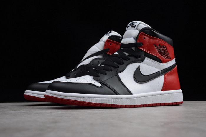 AIR JORDAN 1 High OG “Black Toe” white/ black-varsity red 555088-125