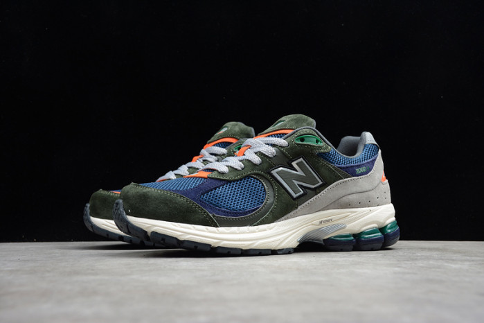 NEW BALANCE SNEAKER 005
