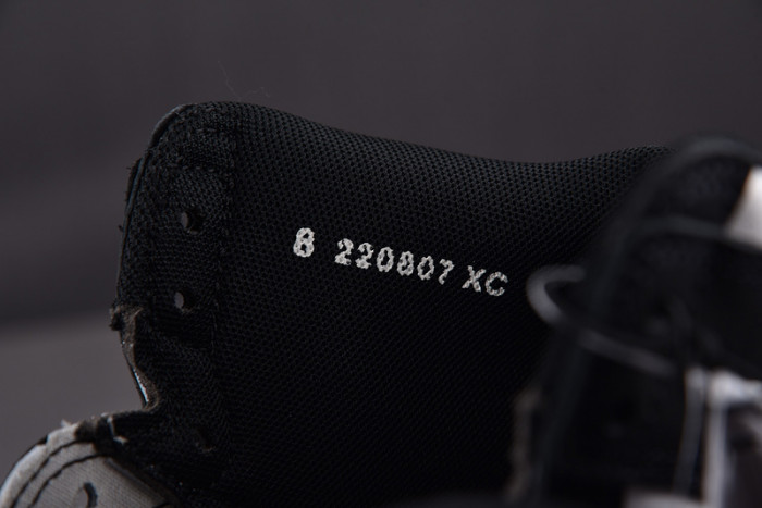 Jordan 1 Retro High 85 Black White (2023) BQ4422-001