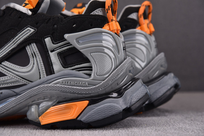 RUNNER SNEAKER RS057