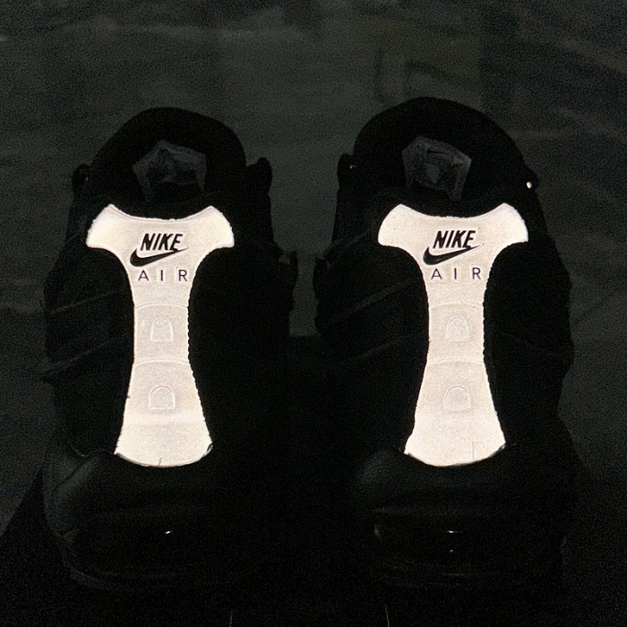 Comme des Garçons x Air Max 95 