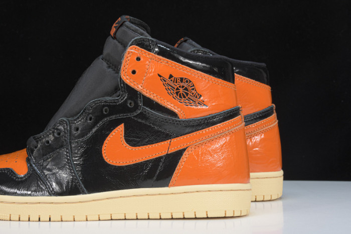 Air Jordan 1 Shattered Backboard 3.0 555088-028