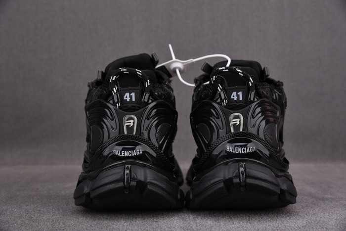 RUNNER SNEAKER RS020