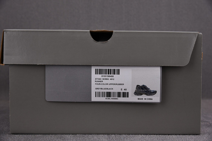 RUNNER SNEAKER RS026