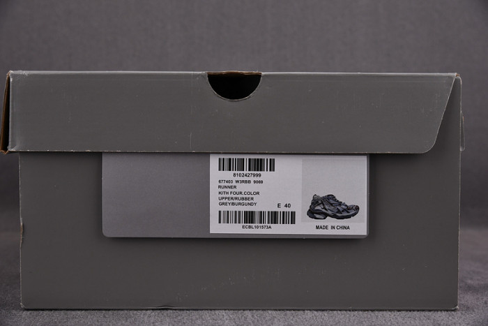 RUNNER SNEAKER RS038