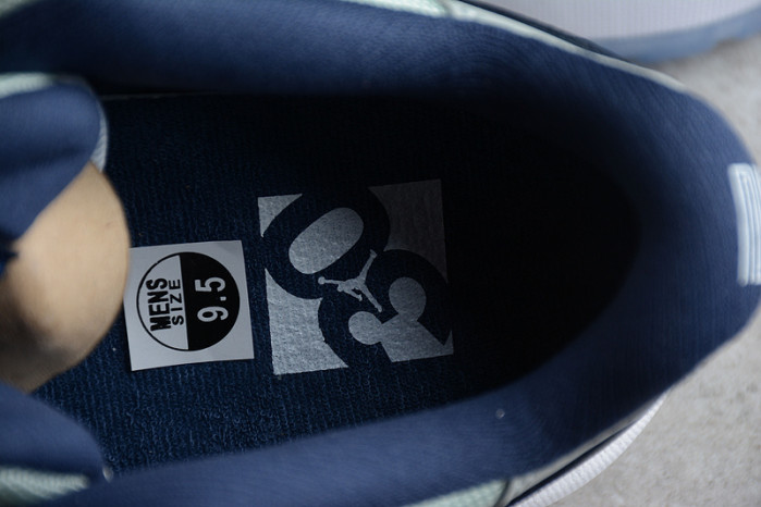 AIR JORDAN 11 RETRO LOW 