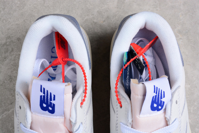 NEW BALANCE SNEAKER 009