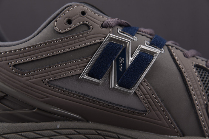 NEW BALANCE SNEAKER NB058