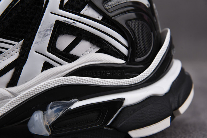 RUNNER SNEAKER RS017