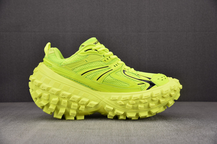 DEFENDER SNEAKER DS012