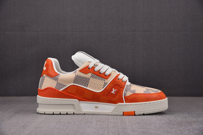 LV SNEAKER LV-000100