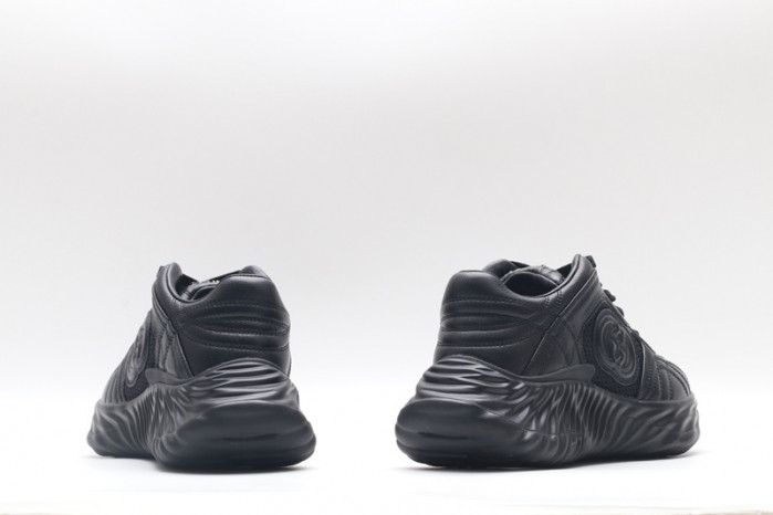 G*u*i* trainer sneaker120